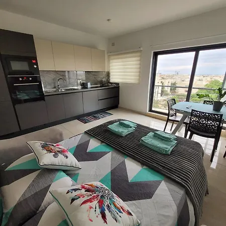 1 Bedroom Apartment With A View San Gwann Exterior photo