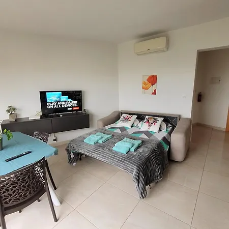 1 Bedroom Apartment With A View San Gwann Exterior photo